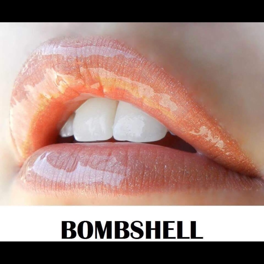 LipSense longlasting lipstick Bombshell NWT
